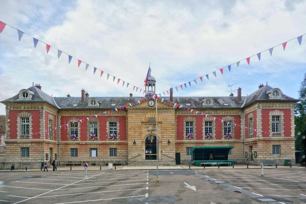 Le Nid Douillet D'Angelique Et David Avec Parking Apartment Rambouillet Exterior photo